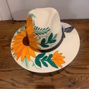Anpa women summer straw hat. Sunflower Panama style